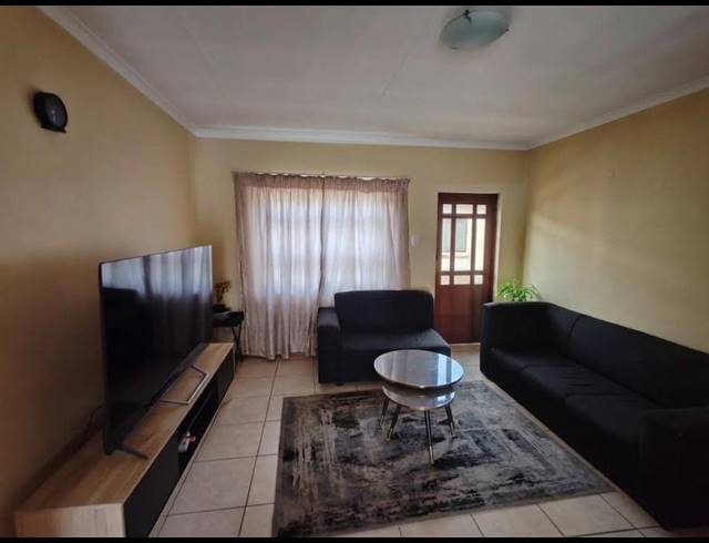 2 BEDROOM APARTMENT FOR SALE IN HESTEAPARK